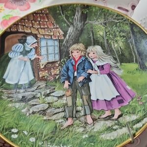 Decorative Plate with Hansel and Gretel Design